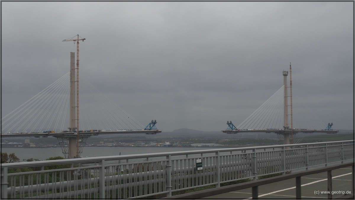 Unterwegs: Die neue Brücke über den Fith of Forth nimmt Gestalt an